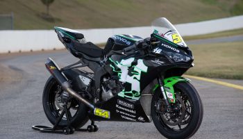 Two-Wheel Tuesday Spotlight: #54 HONOS Kawasaki ZX-6R Supersport