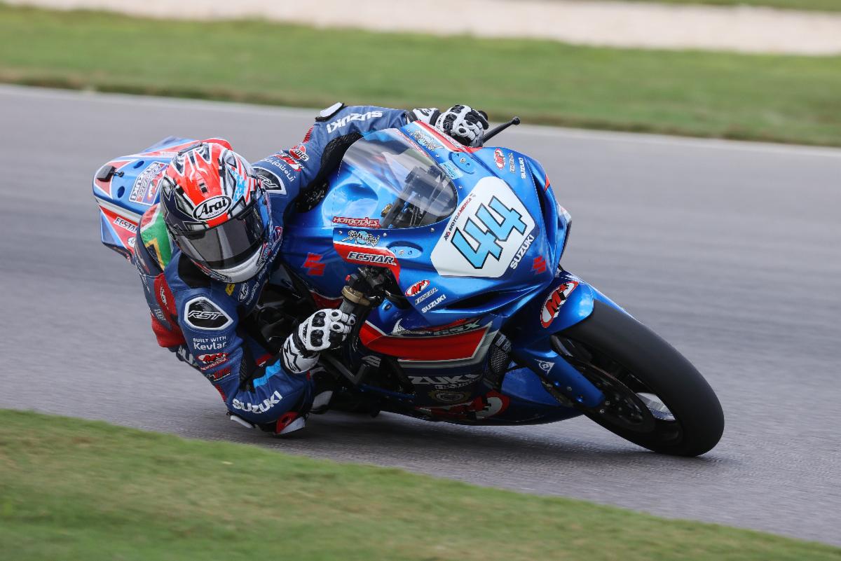 Lochoff Re-Signs With Team Hammer For 2022 - MotoAmerica