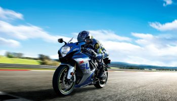 The Suzuki GSX-R750: Is There No Replacement For Displacement?