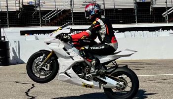 Hobbs And Gloddy Test Aprilia RSV4