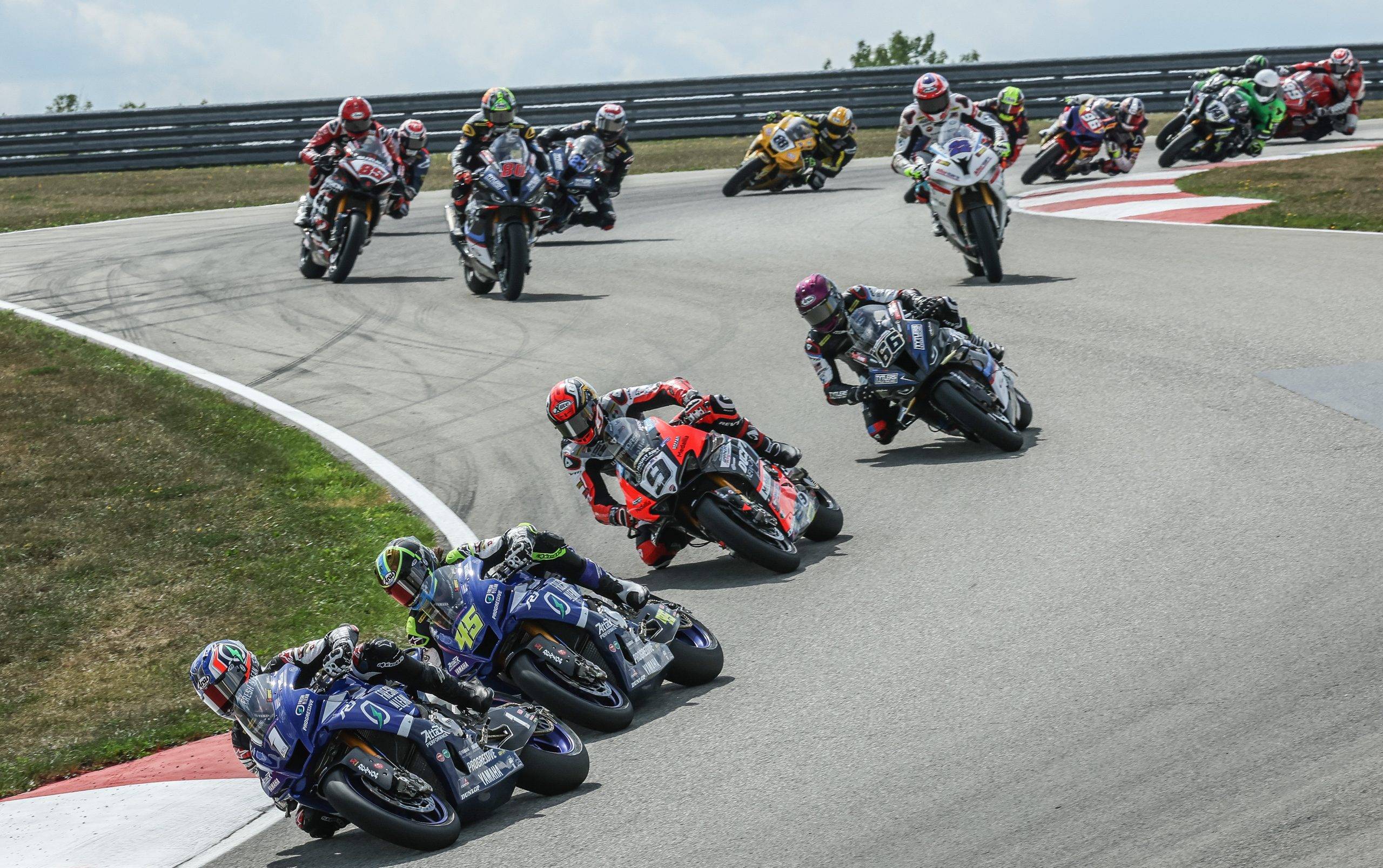 www.motoamerica.com