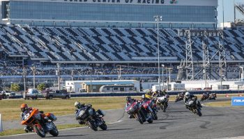 Kyle Wyman Bounces Back To Win Mission King Of The Baggers At Daytona