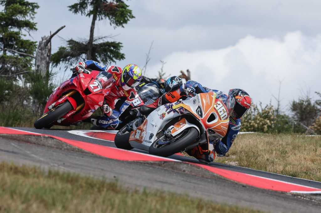 Read more about the article Gillim Miscues, Uribe Wins In Ridge Stock 1000 Battle