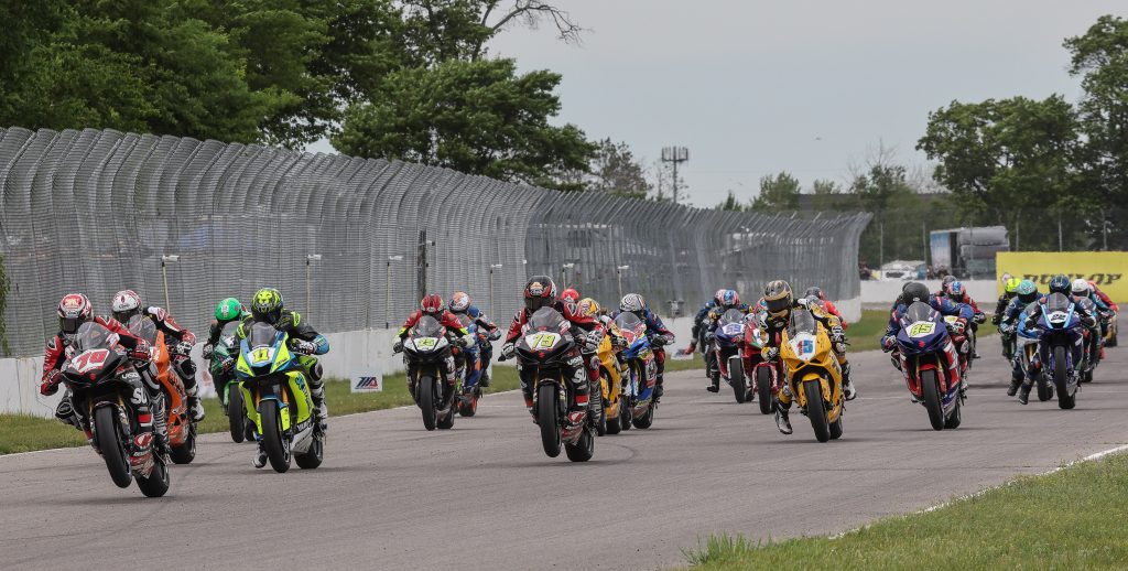 Read more about the article Just Two Points Separate Jacobsen And Scholtz In Supersport Battle