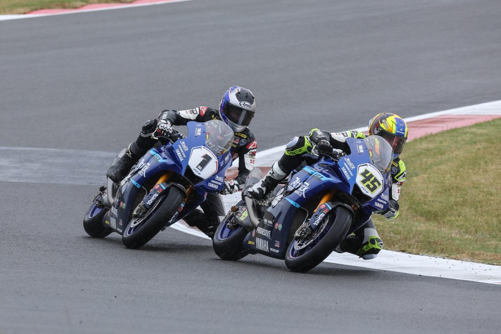 Read more about the article Splish-Splash It’s Petersen Over Gagne In Wet Ridge Race One