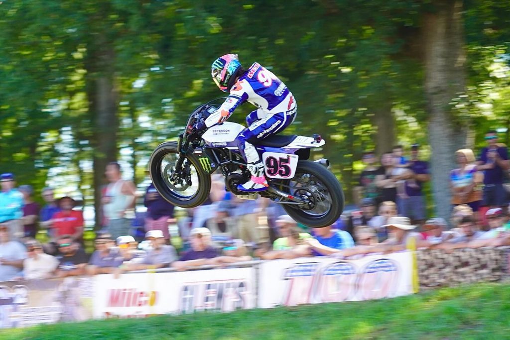 Read more about the article Steel Commander Superbike Rider Beach Filling In For Injured Daniels At Peoria TT