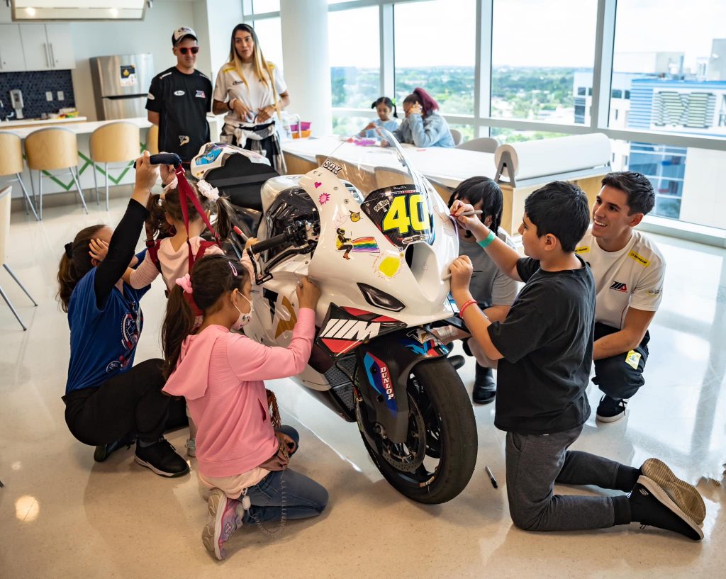 Read more about the article EasyHealthPlans.com/TopPro Racing Goes To Bat For Joe DiMaggio Children’s Hospital
