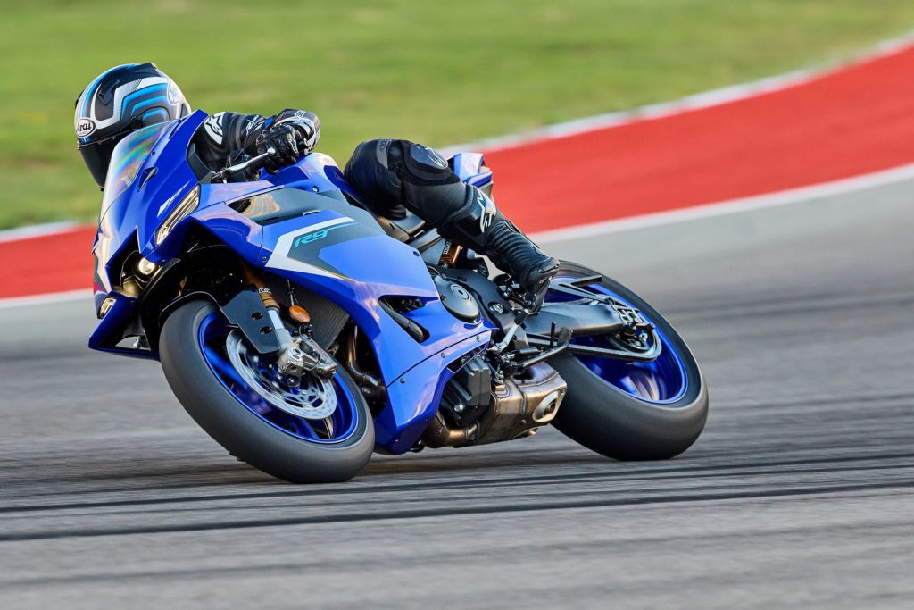 Read more about the article Yamaha Introduces The 2025 Yamaha YZF-R9