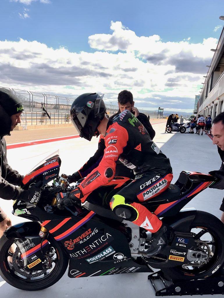 Read more about the article Rossi Moor Completes Successful First Official Test In FIM JuniorGP Moto2 At Aragón