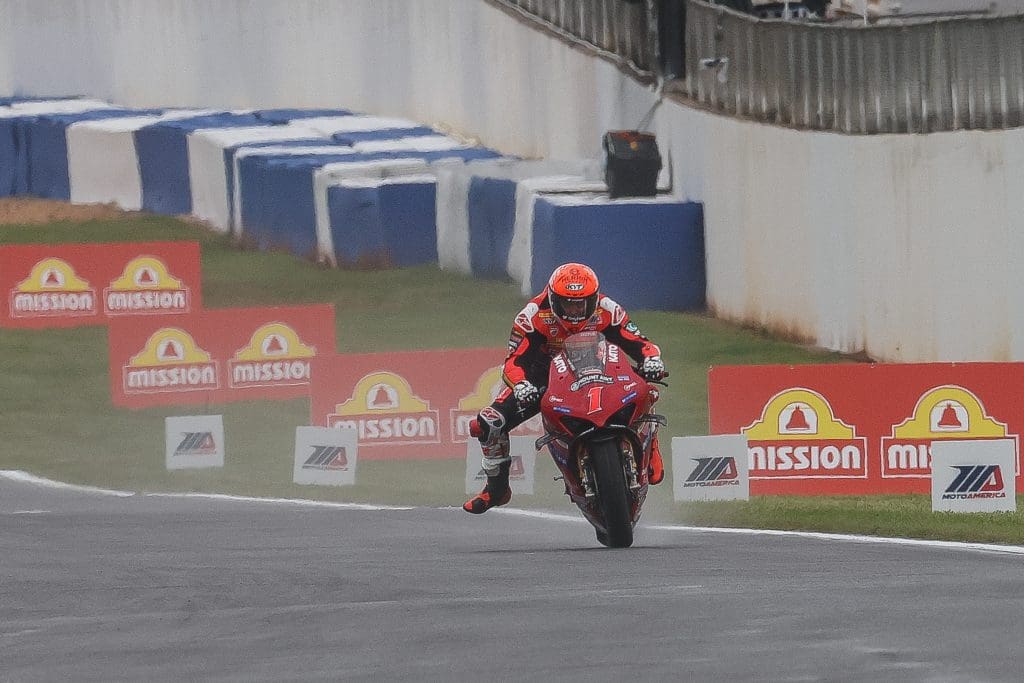 Read more about the article Three Ways Road Racers Achieve Higher Corner Speeds